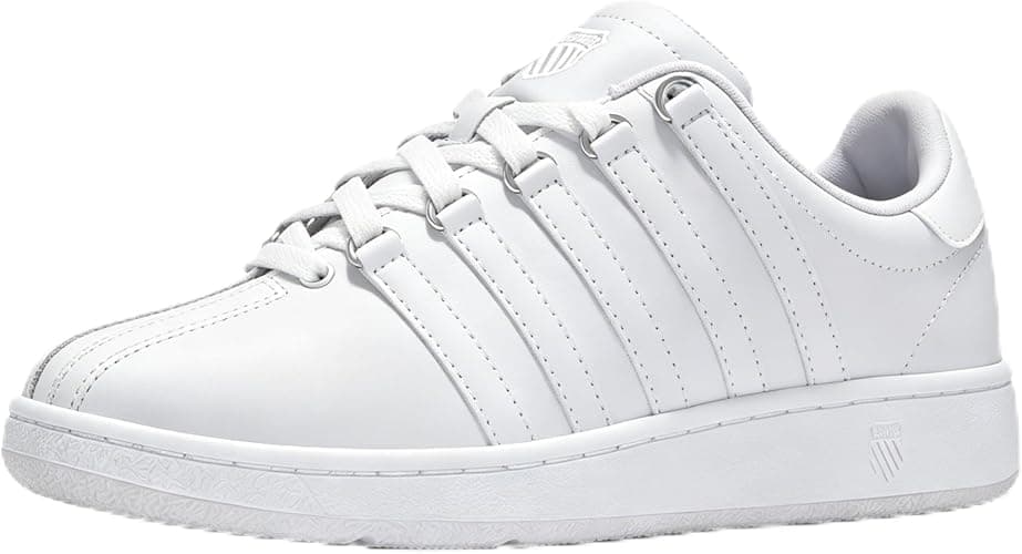 White leather low-top sneakers