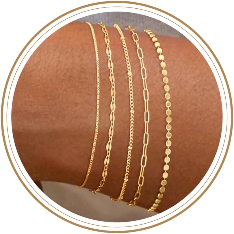 Dainty gold bracelet