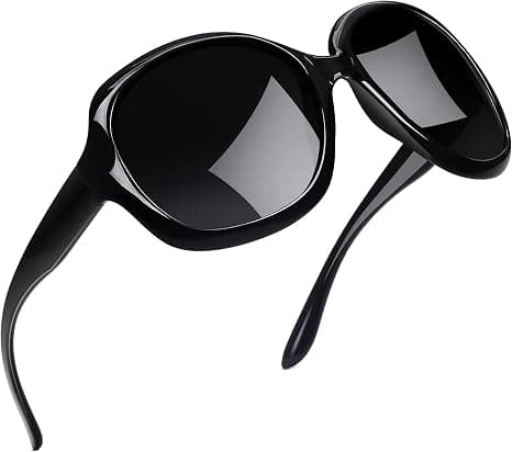 Black oversized sunglasses